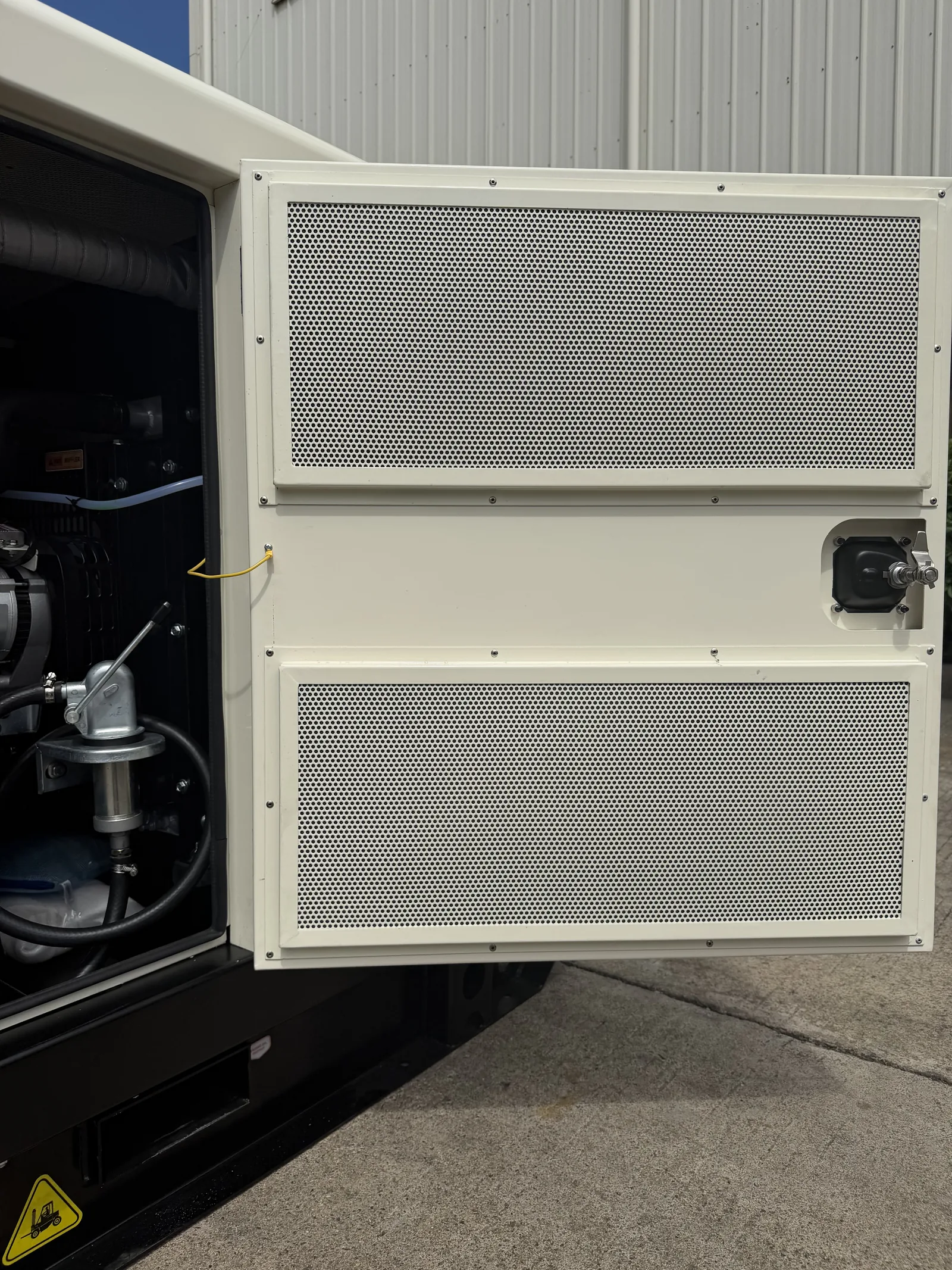 Yangdong 20 kVA Super Silent Generator - 17